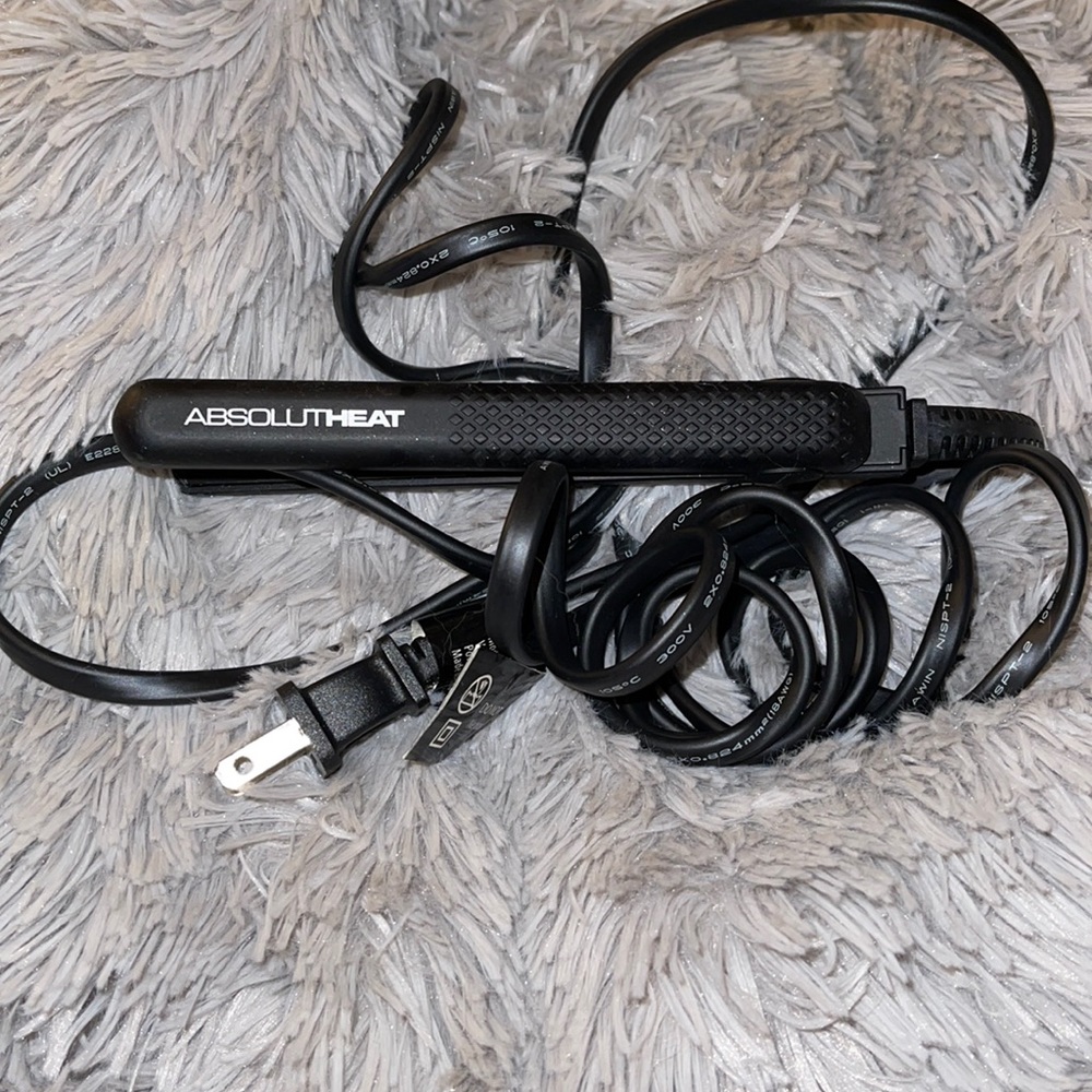 Mini straightener